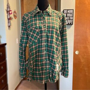 BDG Urban Outfitter Brixton green plaid button down long sleeve size S fringe